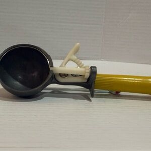Vintage Ice Cream Scoop Yellow Handle Metal Trigger Retro Kitchen